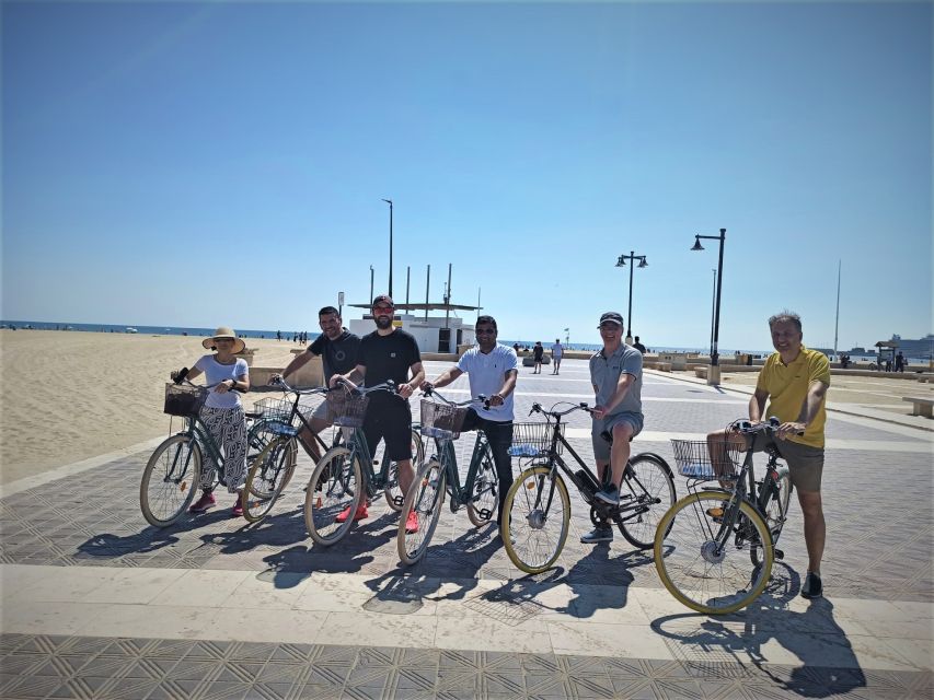 Valencia: 3-Hour Guided City Sightseeing & Beaches Bike Tour - Turia River Gardens: Valencia’s Long Green Spine on a Bike