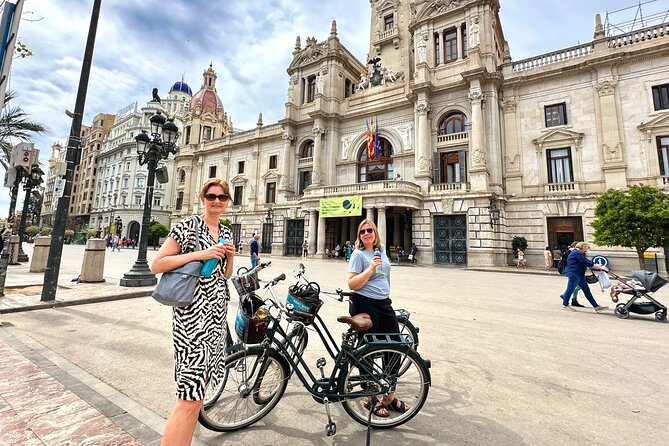 Valencia All in One Bike Tour - Meet in Ciutat Vella, Then Start With a Real Local Rhythm