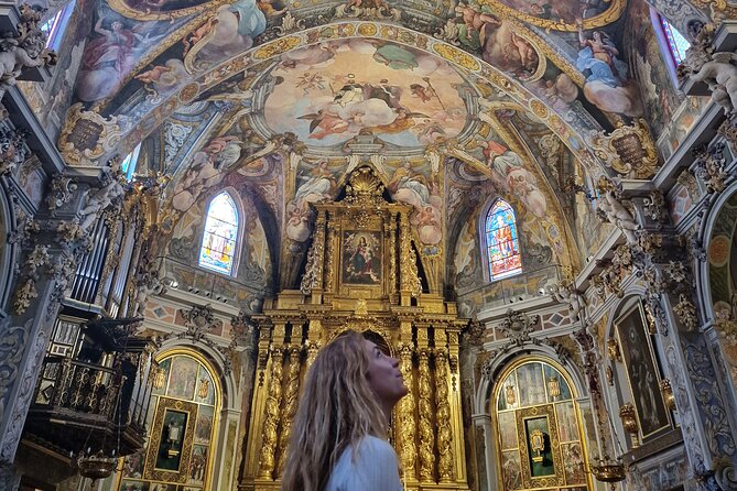Valencia: Art & Architecture Guided Tour with Monuments Tickets - Stop 2: Palau de la Generalitat, civic power in the middle of the old town
