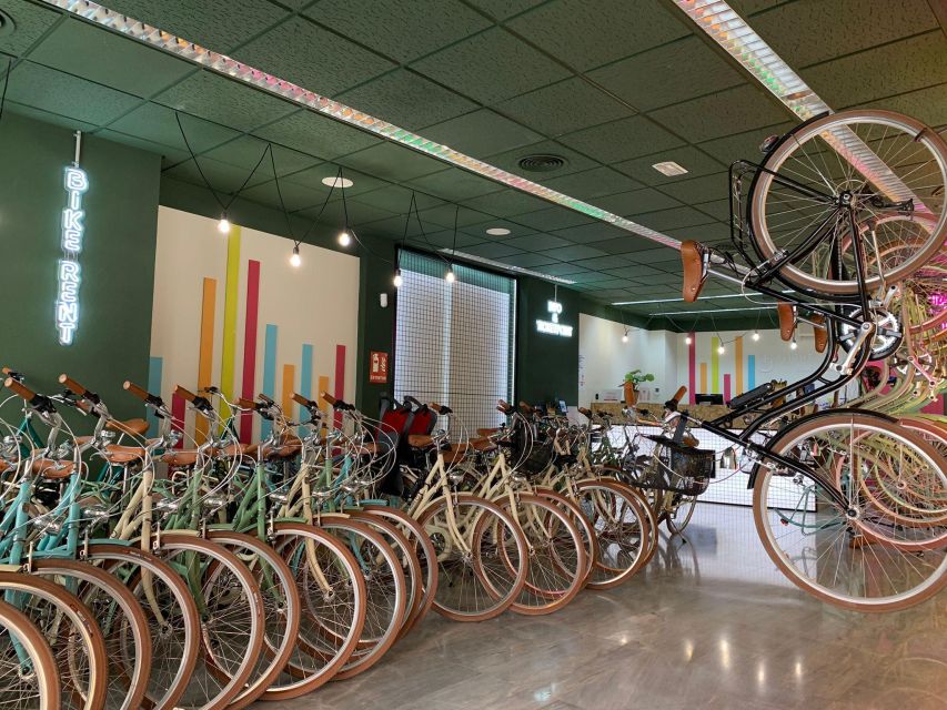 Valencia: Audioguide eng,esp,ita + Bike All Day - A Bike Day With a 49-Stop Audio Guide, Built for Flexibility