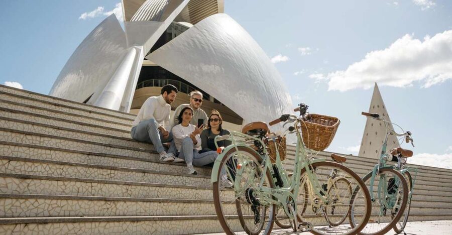 Valencia: Audioguide eng,esp,ita + Bike All Day - The Audio Guide Setup: 49 Stops, Images, and Food Tips