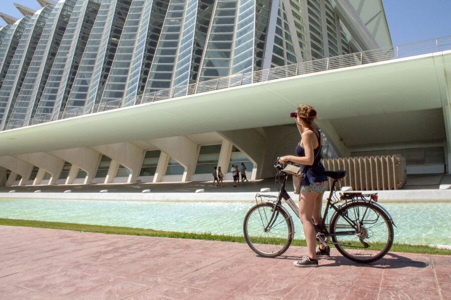 Valencia Bike Tour - City of Arts and Sciences: Where the Architecture Becomes the Point
