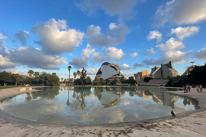 Valencia Bike Tour: Top Sights and City of Arts & Sciences - Puente de la Exposicion: a short bridge stop with big Calatrava context