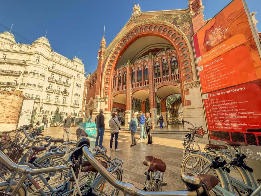 Valencia Bike Tours: City Highlights - Old Town photo stops, Cathedral-area sights, and what to look for on the ride