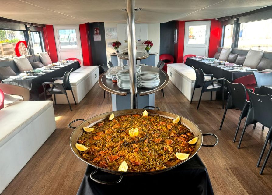 Valencia: Boat Trip on the Valencian coast with lunch - Lunch on the Water: Valencian Paella, Salad, Coca de Llanda, Mistela