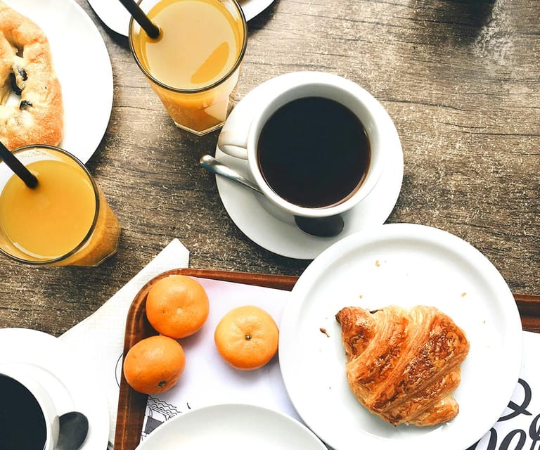 Valencia: Breakfast Brunch on a boat tour | food and drinks - Drinks You Can Order: Orange Juice, Coffee, Water, Coca-Cola, and Beer