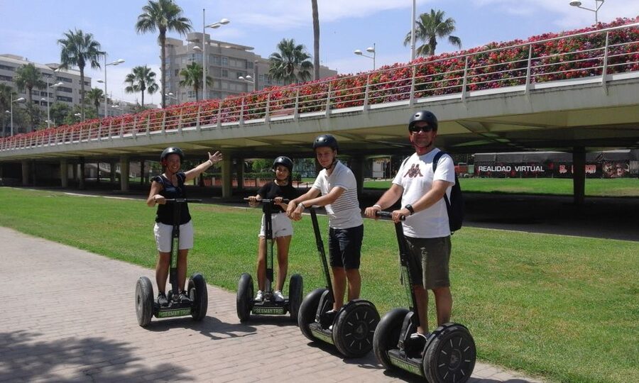 Valencia: Cabecera Park and Bioparc Segway Tour - Cabecera Park and Cabecera lake: nature right inside the city