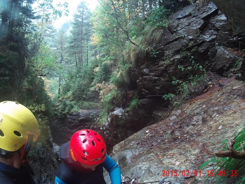 Valencia Canyoning. Experience for everyone - The first stage: photo stop and about 3 hours of walking
