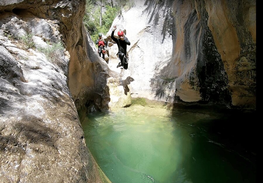 Valencia: Canyoning Half-Day Adventure Tour - What makes Valencia canyoning feel different