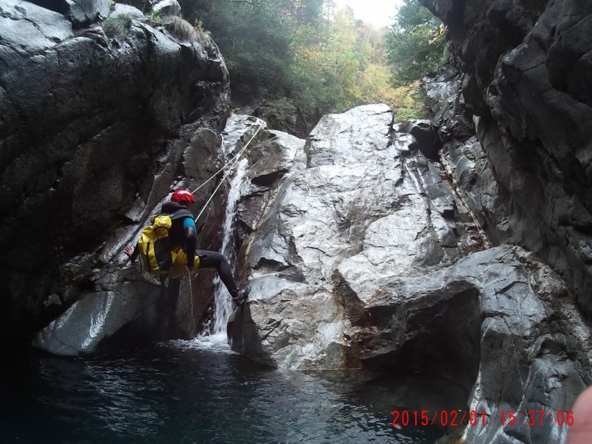 Valencia: Canyoning Half-Day Adventure Tour - What to pack and what to leave at home