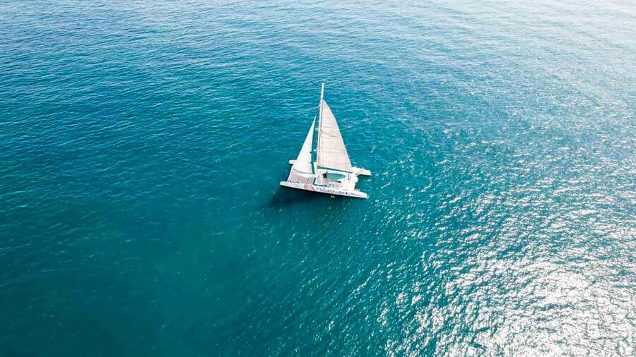 Valencia: Catamaran Cruise with Swimming & Optional DJ - DJ Option and Onboard Atmosphere: When Music Helps