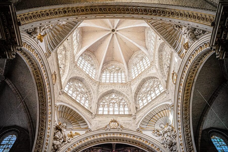 Valencia: Cathedral, St Nicholas, and Lonja de la Seda Tour - FAQ
