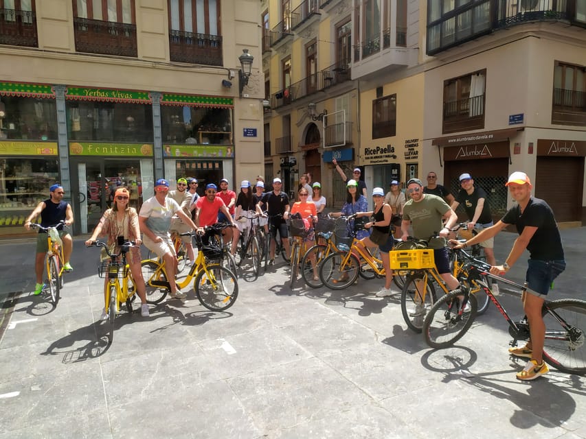 Valencia: City Highlights Bike Tour - City of Arts and Sciences: modern Valencia on the former riverbed