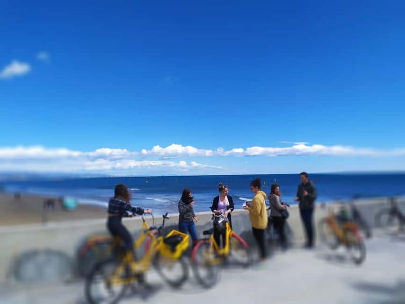 Valencia: City Highlights Bike Tour - Torres de Serranos: views, walls, and photo moments