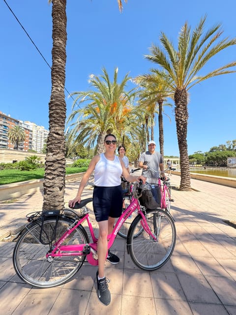 Valencia: City Highlights Guided Bike Tour - How the pacing and photo stops make this feel easy