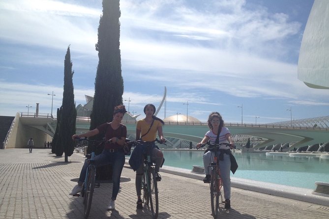 Valencia City Sights Bike Tour - City of Arts and Sciences: the futuristic finale