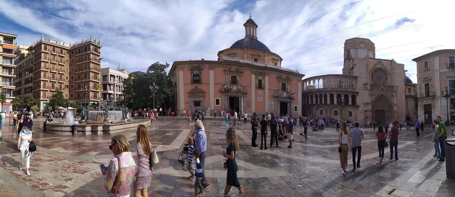 Valencia: City Walking Tour with Top Attractions - ITALIAN - A Fast, Focused Way to See Valencia’s Core Without Overplanning