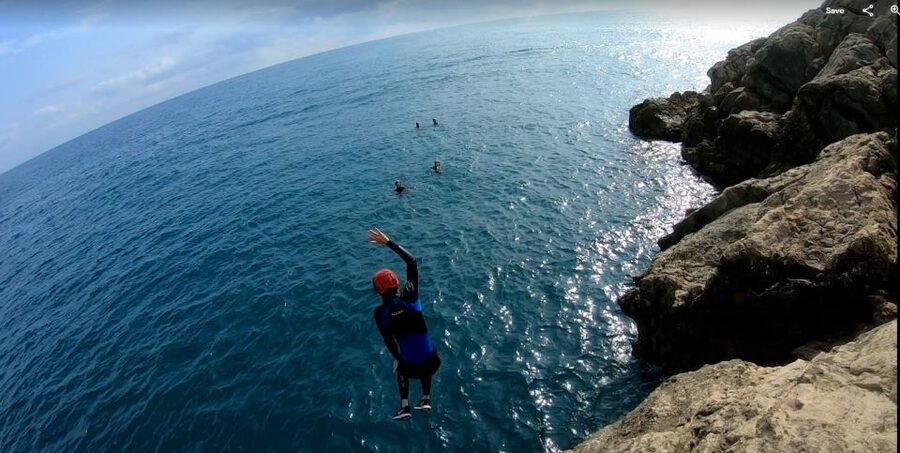 Valencia: Coasteering Adventure in Cullera Lighthouse - Far de Cullera Photo Stop and the 30-Minute Zipline Break