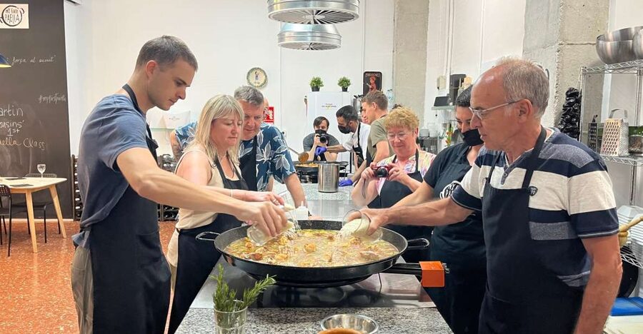 Valencia: Evening Guided Paella Workshop, Tapas, and Drinks - Key points to know before you go
