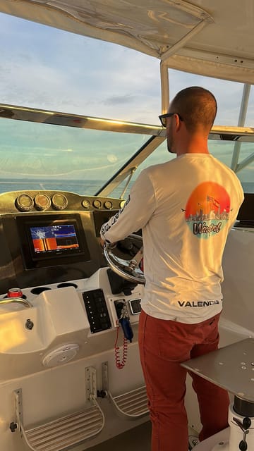 Valencia: Exclusive Sunset Cruise with Drink - The First Stretch Out: Coast Views, Photo Stops, and a Feel for the Water