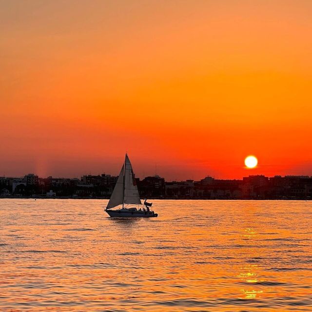 Valencia: Exclusive Sunset Cruise with Drink - Sunset Time: How the Route and Timing Affect the View