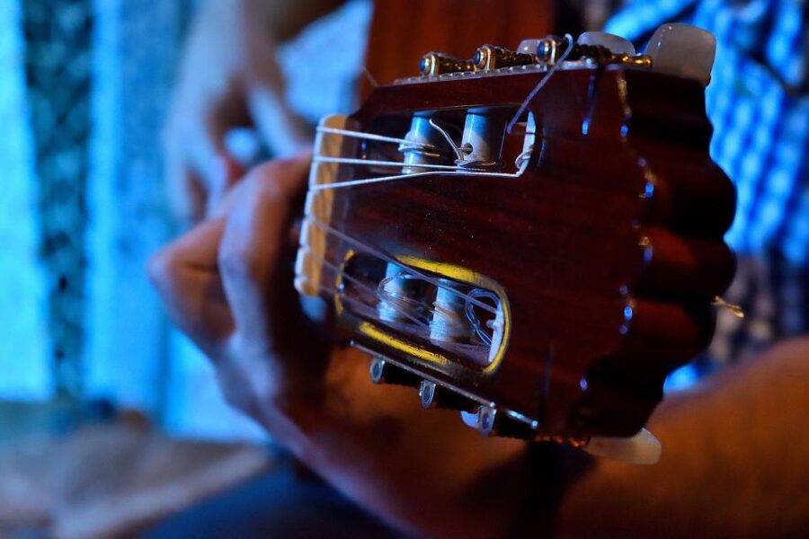 Valencia: Flamenco at Toro y La Luna with optional Dinner - Timing: Days of the Week and How Long to Block Off