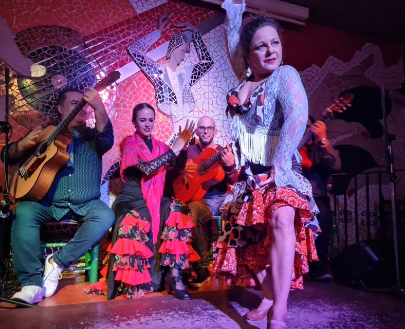 Valencia: Flamenco at Toro y La Luna with optional Dinner - Who Should Book This Flamenco Night