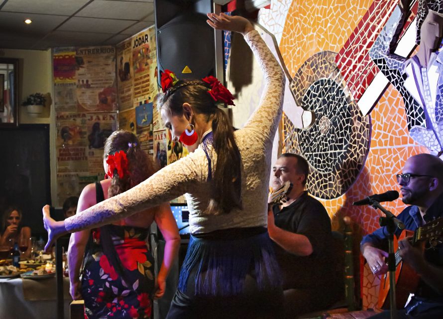 Valencia: Flamenco at Toro y La Luna with optional Dinner - Dinner vs Show Only: How to Choose the Best Package
