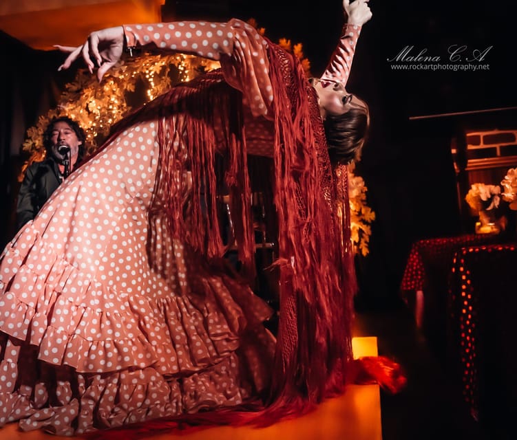 Valencia: Flamenco Show at Tablao La Reina - The 3 Elements of Flamenco You Will See in 60 Minutes