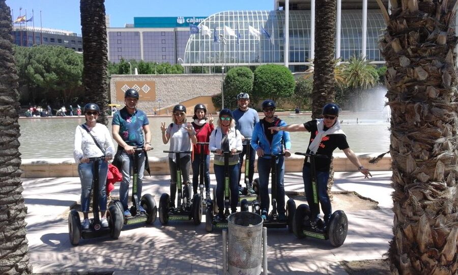 Valencia: Garden & Palace Music Segway Tour - Pace, Group Size, and the Kind of Guide You Want