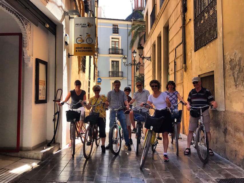 Valencia: Grand City Bike Tour on Bicycle, E-Bike or E-Step - City of Arts and Sciences: White Curves, Reflecting Pools, Big Contrast