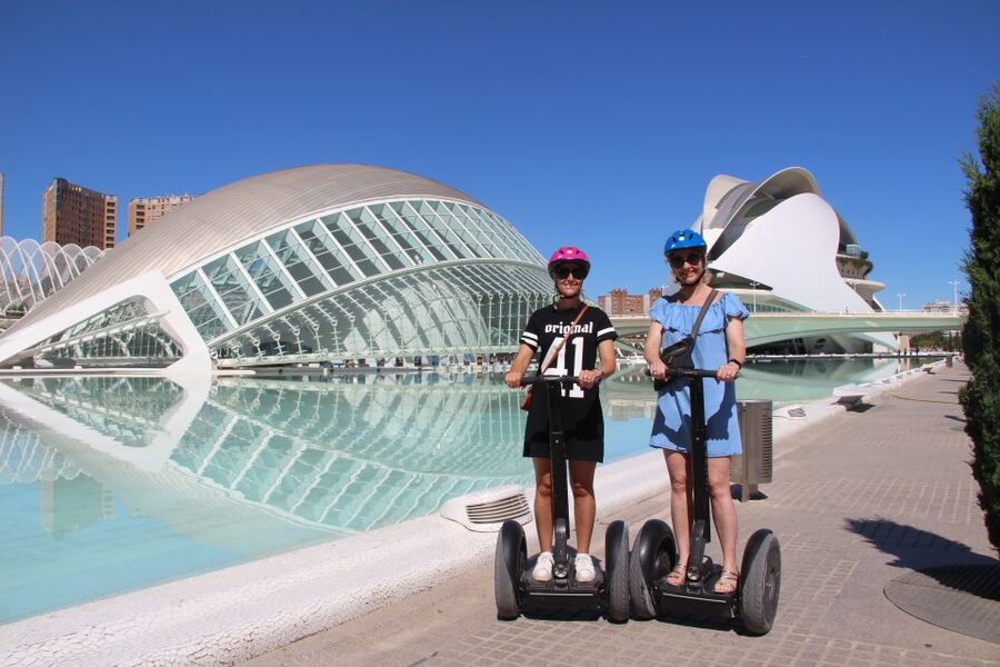 Valencia: Grand City Private Segway Tour - City of Arts and Sciences: architecture you can actually time and enjoy