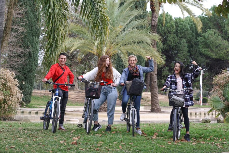 Valencia Guided Bike or E-Bike Tour in Small Group - A 3-hour Valencia loop on two wheels