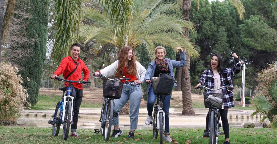 Valencia Guided Bike or E-Bike Tour in Small Group - Turia Park on Two Wheels: The Former Riverbed That Changes the Mood