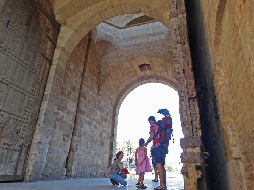 Valencia: Guided Family Walking Tour (Italian Tour) - Why an Italian Family Walking Tour is a great way to start Valencia