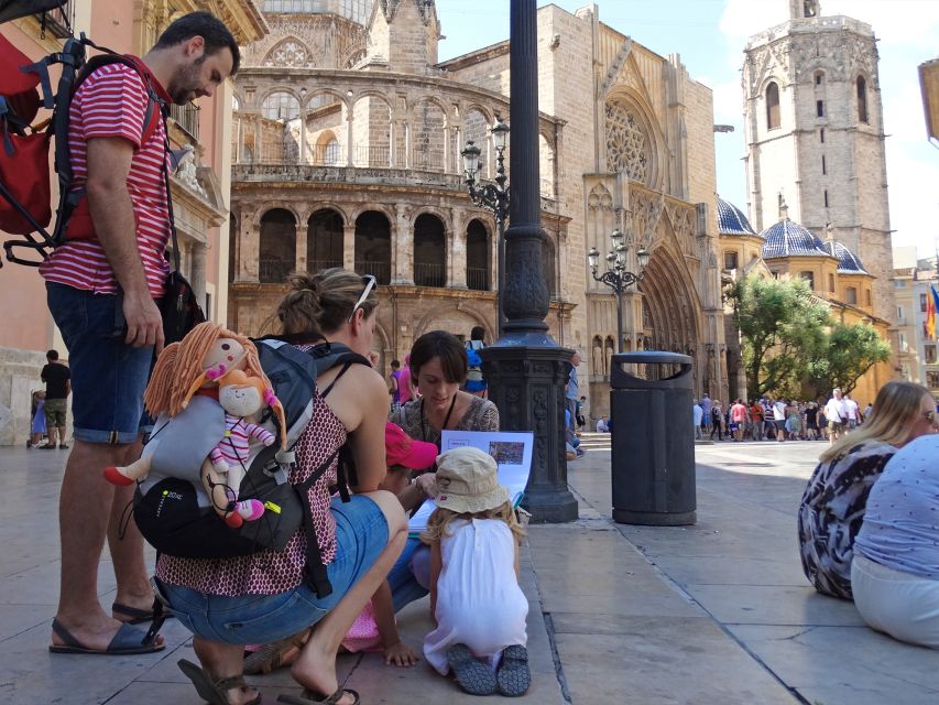 Valencia: Guided Family Walking Tour (Italian Tour) - Lonja de la Seda and the Silk Exchange, where the guide turns facts into play