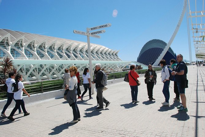 Valencia guided tours - walking tours - - Stop 5: Valencia Cathedral, styles on three doors, tradition at 12