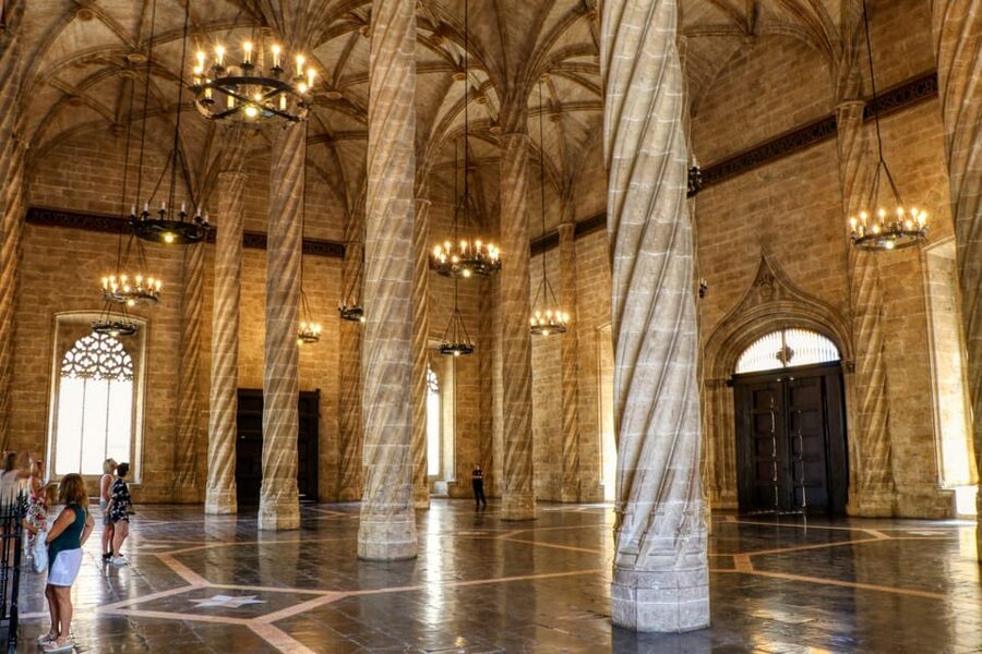 Valencia Highlights Half-Day Private Tour with Local Tasting - Plaza de la Virgen, the Water Tribunal, and the Roman roots