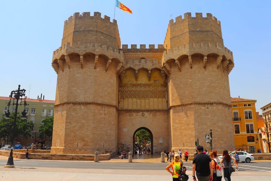 Valencia Highlights Half-Day Private Tour with Local Tasting - Catedral area plus a real horchata break at Santa Catalina