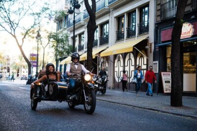 Valencia Highlights on a Vintage Sidecar with local driver