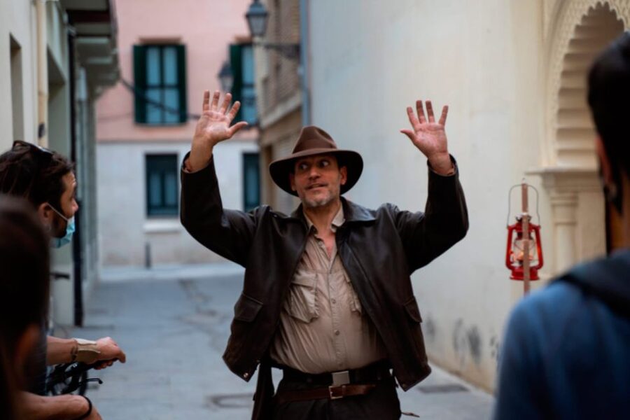 Valencia: 'Indiana Jones and the Holy Grail' Walking Tour - Story Stops and Local Legends: Alligators, Haunted Houses, and Myth Talk