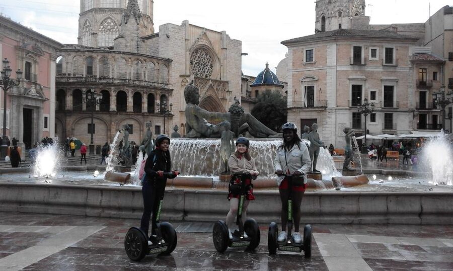 Valencia: Medieval Old Town Segway Tour - Stops That Make the Old Town Click: Towers, Gates, Walls, and Sacred Squares