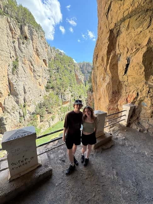 Valencia: Montanejos Hot Springs Tour + Salto De la Novia Waterfall - The Tio Juan Waterfall and Lookout: Variety Without Extra Effort