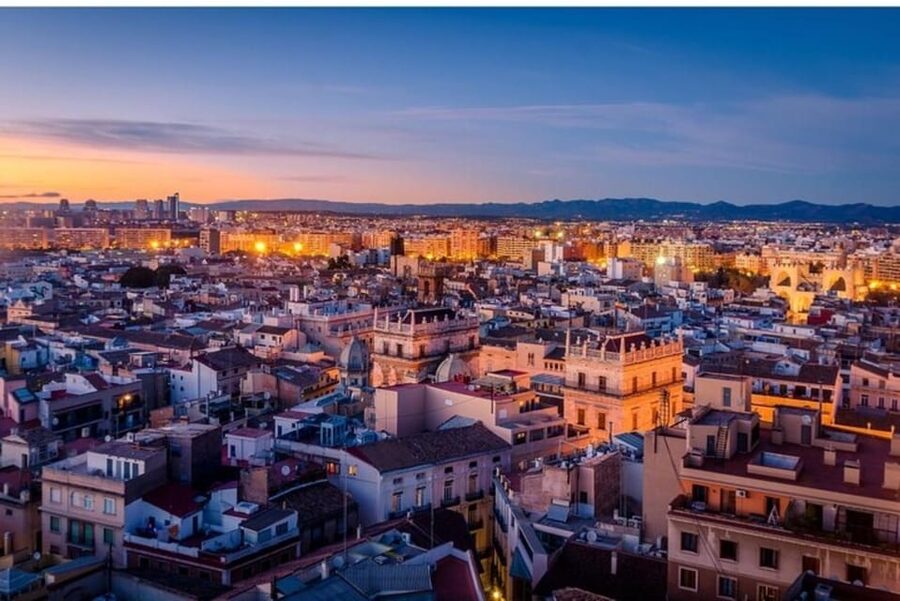 Valencia: Must-See Attractions Walking Tour - Key things to look forward to