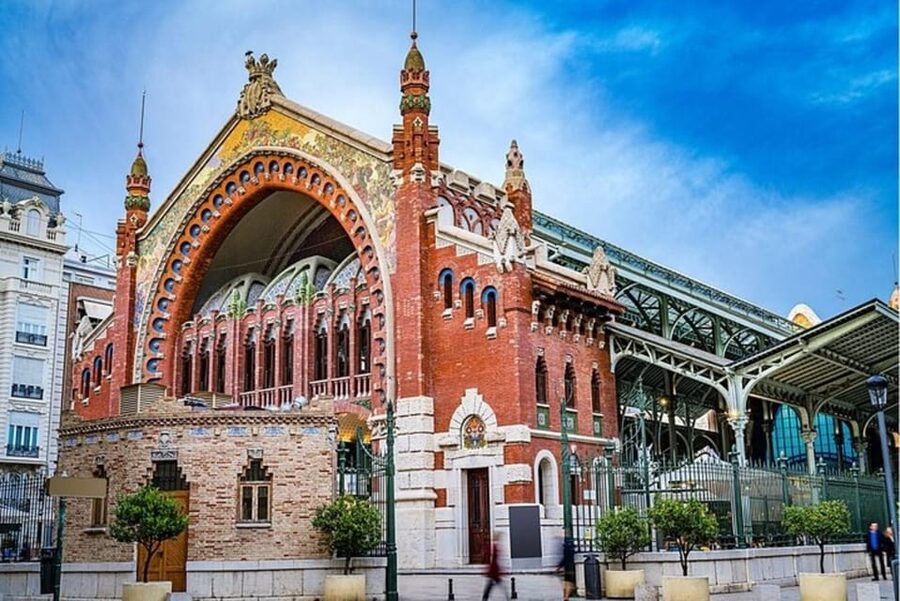 Valencia: Must-See Attractions Walking Tour - Starting in Ciutat Vella on Calle del Mur de Santa Anna