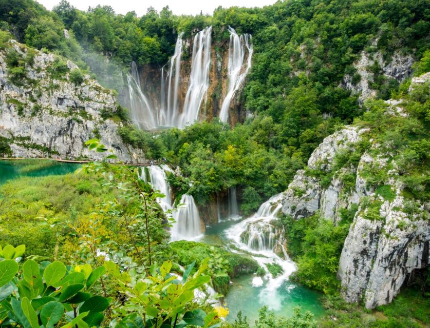 Valencia Natural Wonders: Exploring the Top 4 Waterfalls - Stop 1: Gorgo Gaspar, where you can cool off with clear water