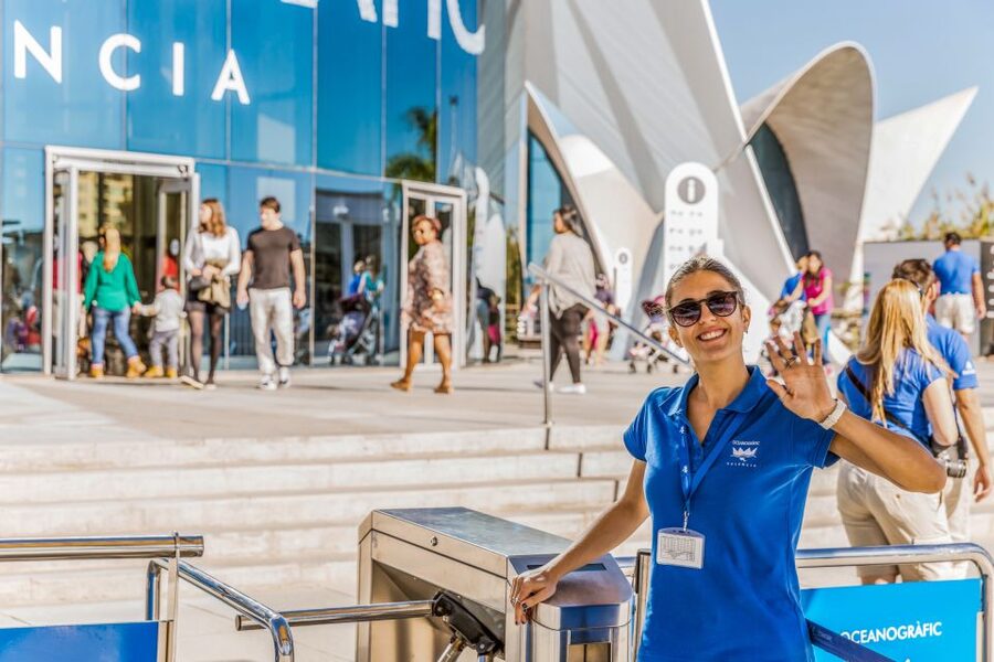 Valencia: Oceanogràfic Entry Ticket - Why Oceanogràfic feels like a whole ocean in one day