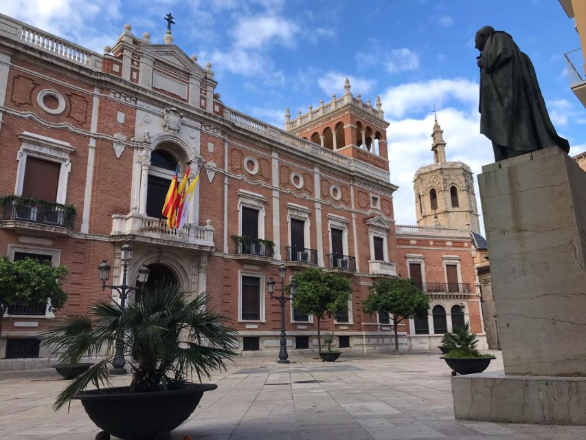 Valencia Old Town Segway Tour - 1 hour, big payoff: the value of seeing La Lonja, Mercado Central, and the Seu