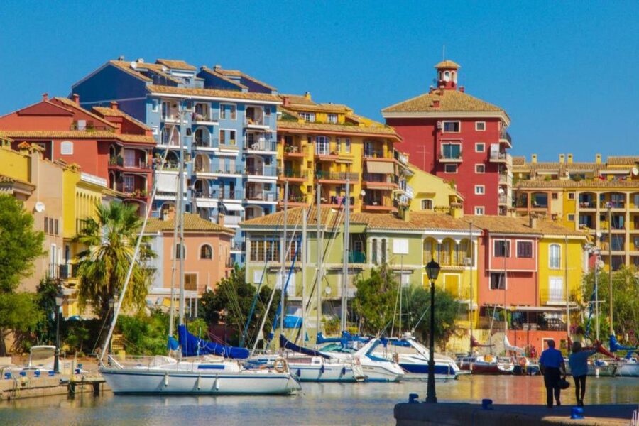Valencia: Port Saplaya Boat Tour with Free Drink & Swimming - Port Saplaya feels like Little Venice from the water