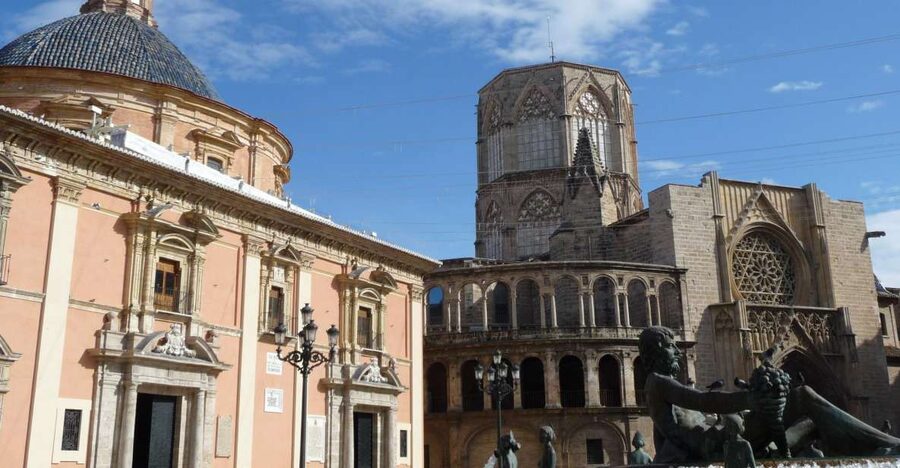 Valencia: Private 4-Hour Walking Tour of the Old Town - Price and Value, Plus the Extra Charge Timing You Should Know